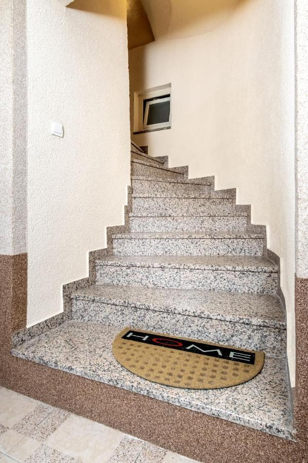 דירות אוסילק Zollus House Tvrda מראה חיצוני תמונה